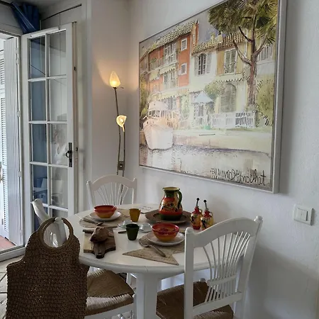 Semesterbostad Arlore Grimaud